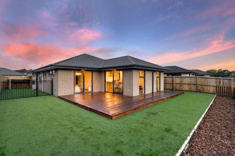 Photo of property in 32 Pitcaithly Street, Halswell, Christchurch, 8025