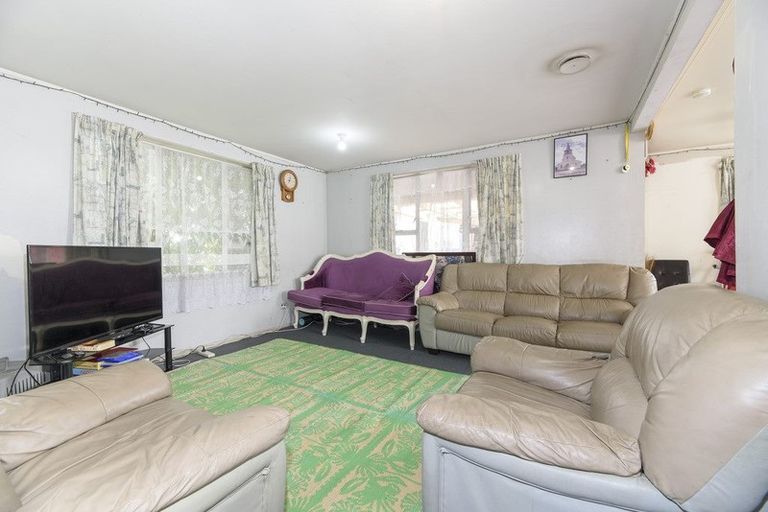 Photo of property in 163 Royal Road, Massey, Auckland, 0614