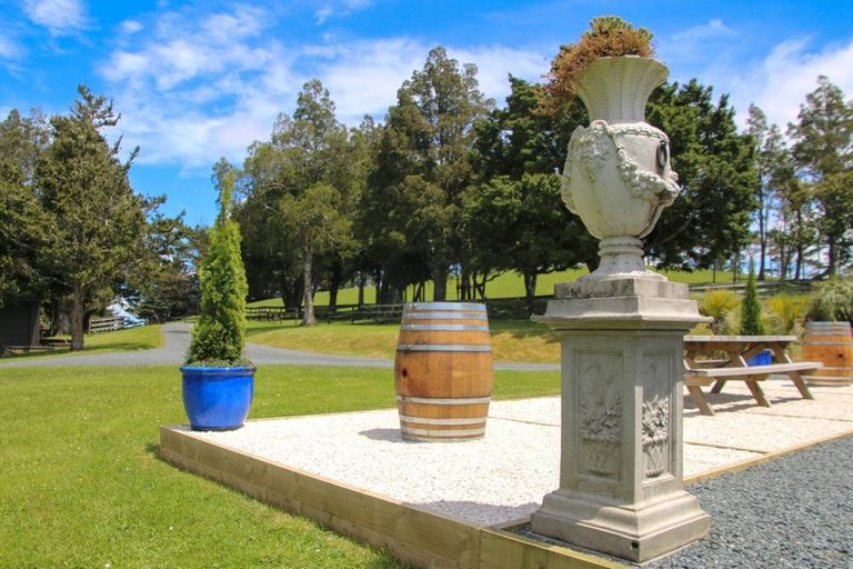 Photo of property in 140 Dill Road, Kaipara Flats, Warkworth, 0984