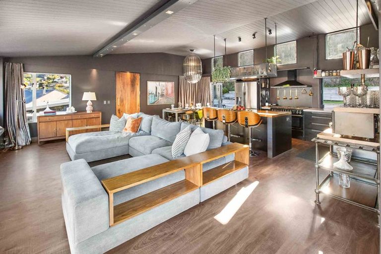 Photo of property in 16b Sainsbury Road, Fernhill, Queenstown, 9300