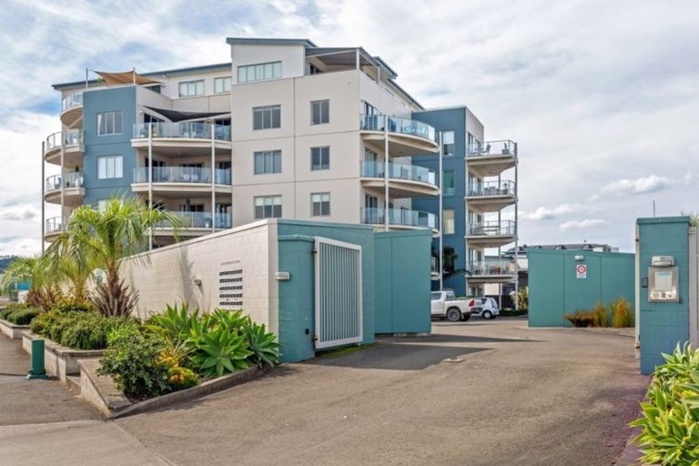 Photo of property in Bay View, 6/90 Customhouse Street, Gisborne, 4010