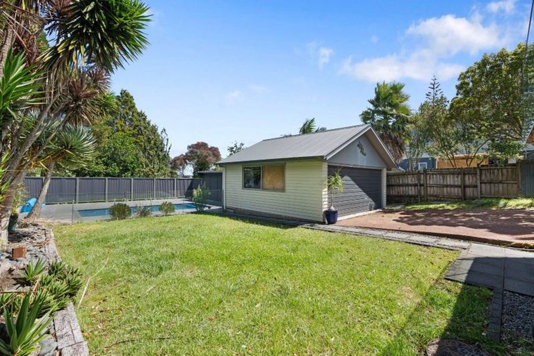 Photo of property in 6a Puketaha Road, Swanson, Auckland, 0816