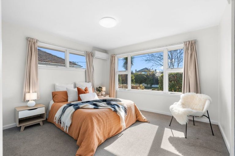 Photo of property in 53 Greendale Avenue, Avonhead, Christchurch, 8042