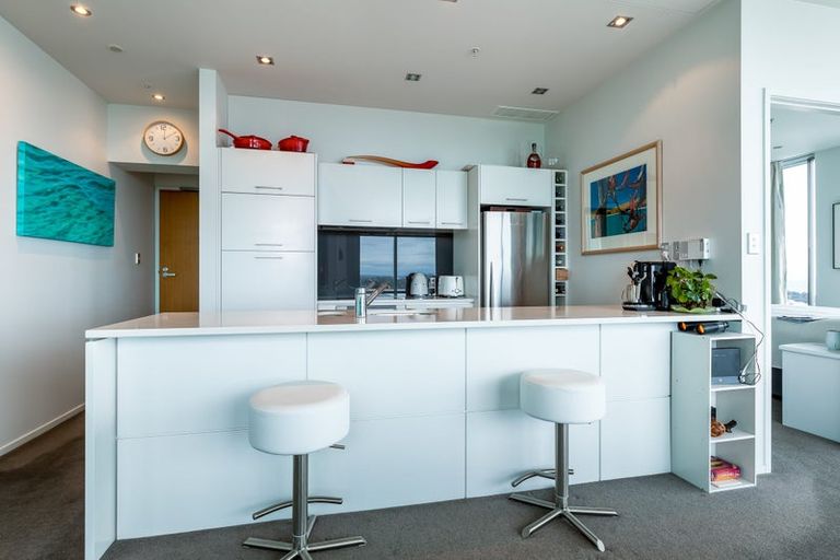 Photo of property in Sentinel Apartments, 1402/3 Northcroft Street, Takapuna, Auckland, 0622