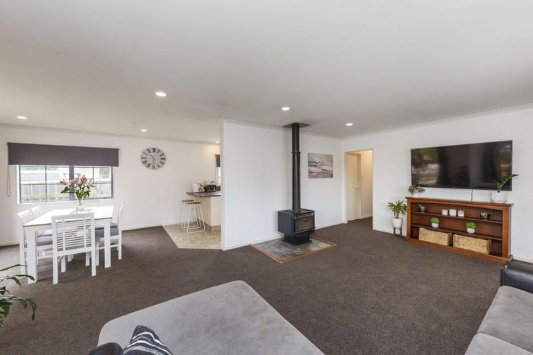 Photo of property in 23 Charles Cross Street, Longburn, Palmerston North, 4412