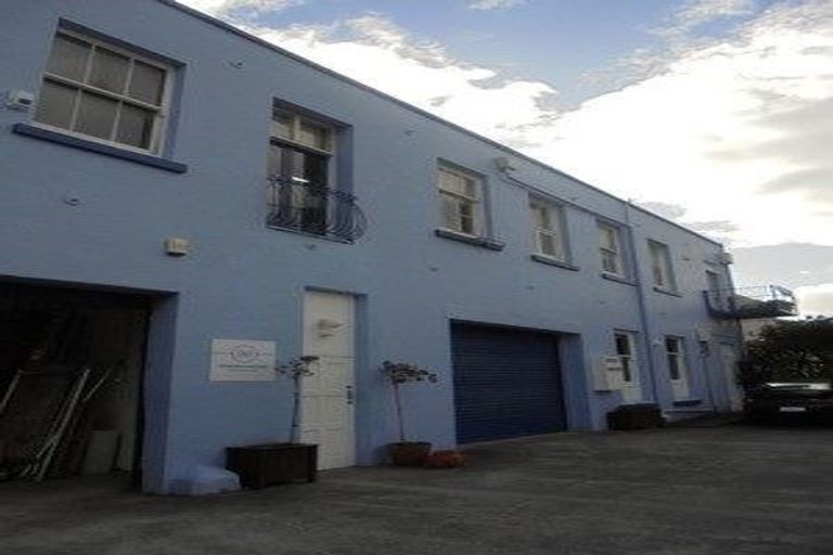 Photo of property in 2/2 King Street, Mount Cook, Wellington, 6021