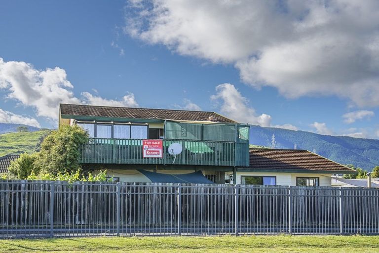 Photo of property in 12b Ranui Road, Stoke, Nelson, 7011