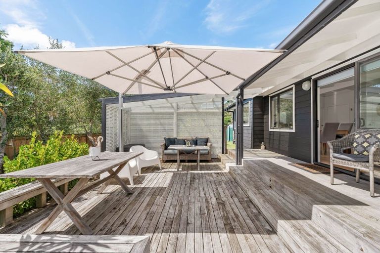 Photo of property in 44 Te Maika Road, Ngunguru, Whangarei, 0173