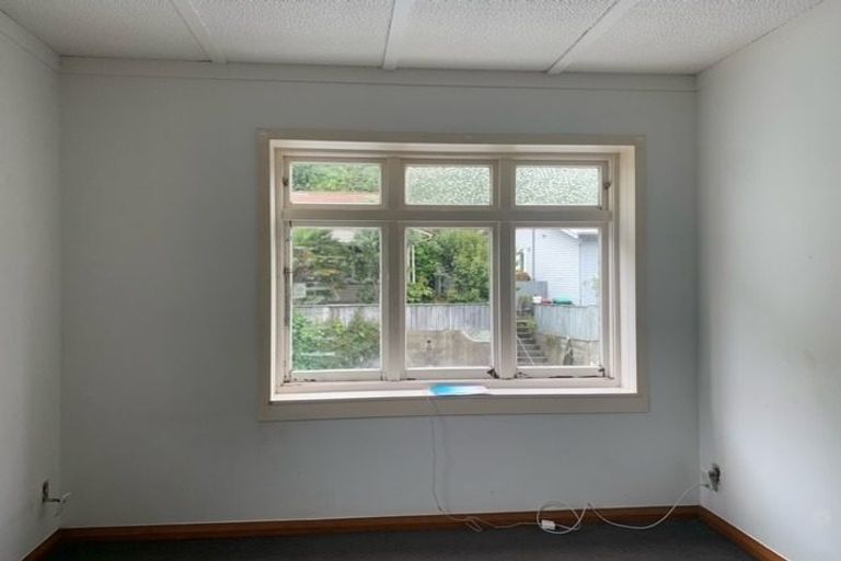 Photo of property in 32 Faraday Street, Hospital Hill, Napier, 4110