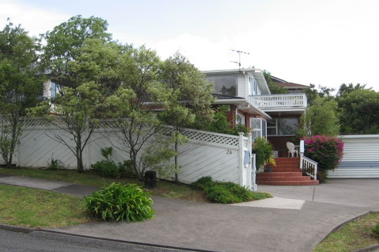 Photo of property in 2a Dewsbury Terrace, Castor Bay, Auckland, 0620