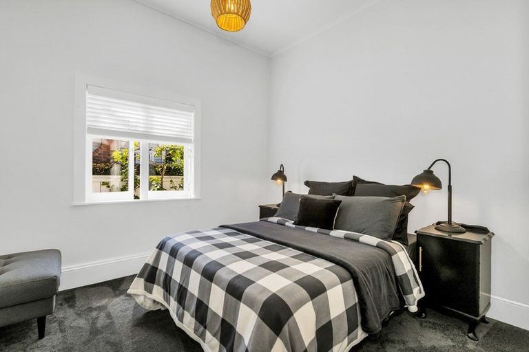 Photo of property in 14 Formby Avenue, Point Chevalier, Auckland, 1022