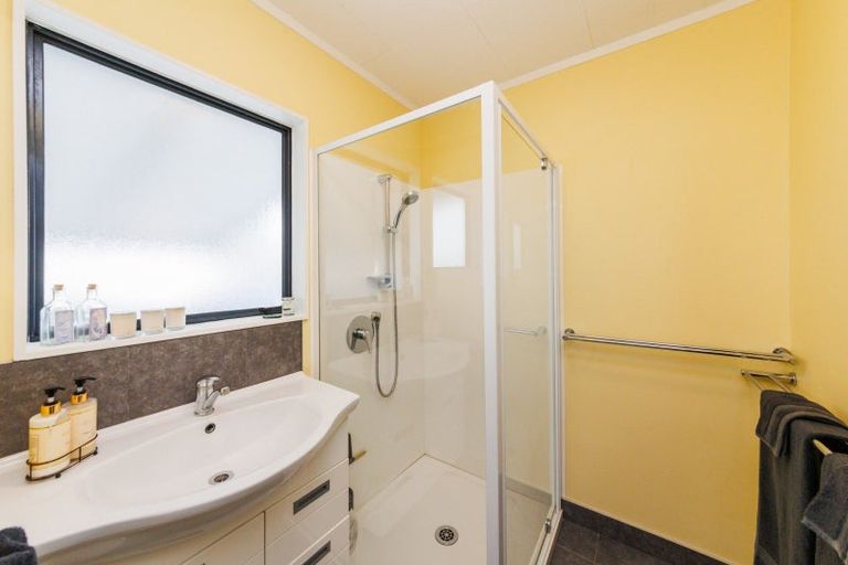 Photo of property in 2/91 Benmore Avenue, Cloverlea, Palmerston North, 4412