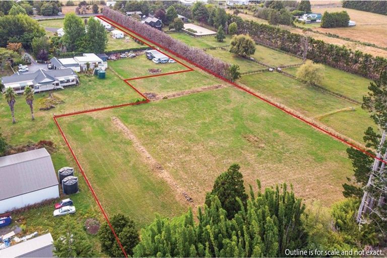 Photo of property in 88a Boord Crescent, Kumeu, 0891