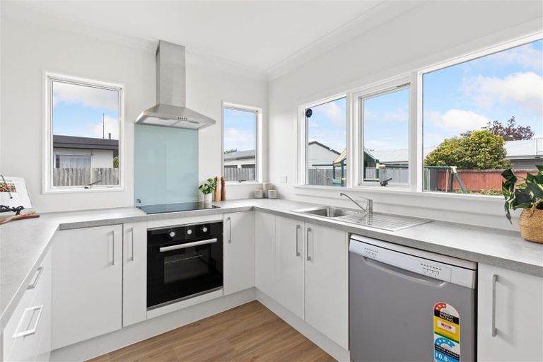 Photo of property in 304 Wainoni Road, Avondale, Christchurch, 8061