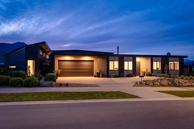 Photo of property in 35 Campbell Road, Wanaka, 9305