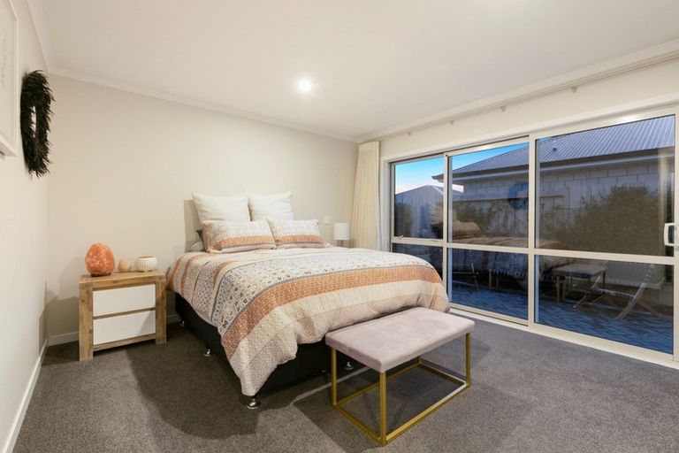 Photo of property in 2 Livingstone Drive, Papamoa Beach, Papamoa, 3118