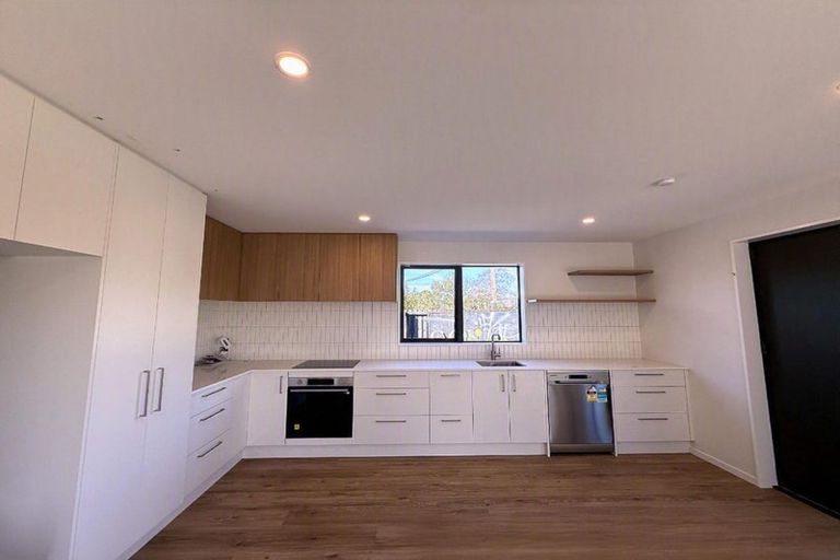 Photo of property in 5a Richards Avenue, Papanui, Christchurch, 8053