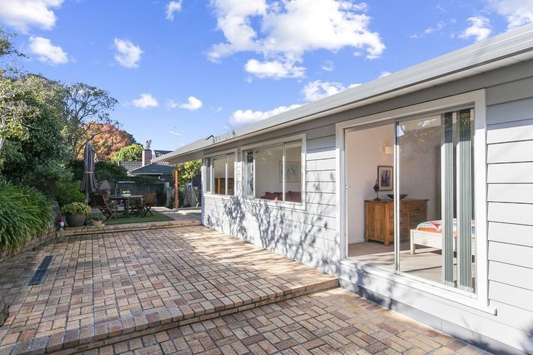 Photo of property in 3/38 Parkhill Road, Mellons Bay, Auckland, 2014