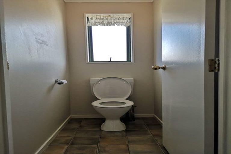 Photo of property in 25 Newfield Drive, Fairview Downs, Hamilton, 3214