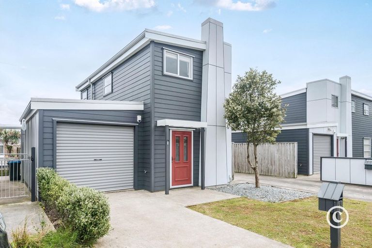 Photo of property in 2/14f Tireti Road, Titahi Bay, Porirua, 5022