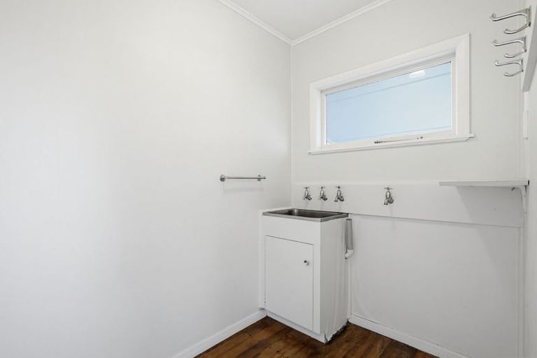 Photo of property in 15 Keats Crescent, Stoke, Nelson, 7011