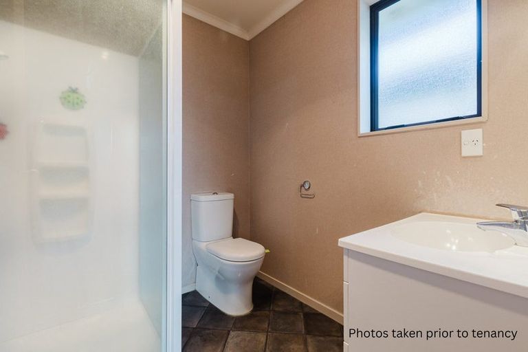 Photo of property in 17 Brooklyn Heights Drive, Kelvin Grove, Palmerston North, 4414