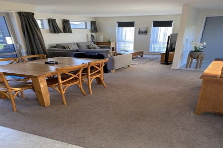 Photo of property in 14 Mclendon Green, Belfast, Christchurch, 8051