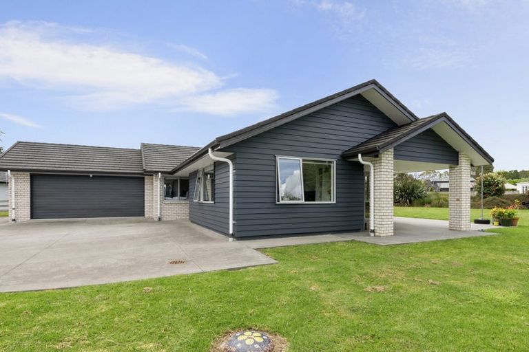 Photo of property in 17 Downer Access Road, Kaukapakapa, 0873