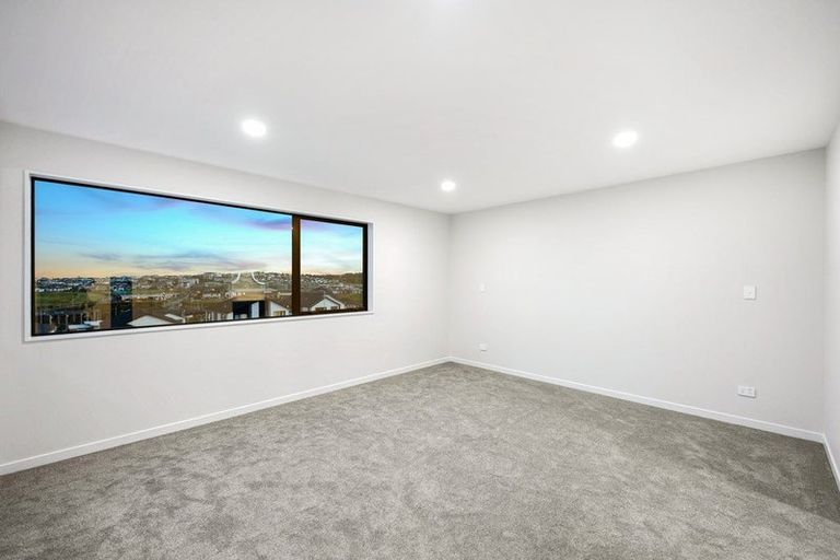 Photo of property in 15 Kumukumu Road, Long Bay, Auckland, 0630