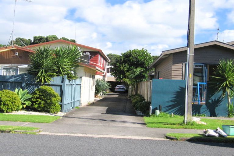 Photo of property in 1/57 Hattaway Avenue, Bucklands Beach, Auckland, 2012