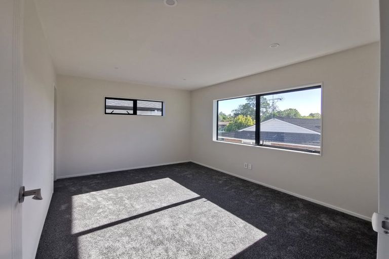 Photo of property in 2/9 Billabong Place, Botany Downs, Auckland, 2010