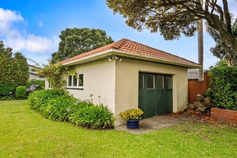 Photo of property in 303 Oceanbeach Road, Mount Maunganui, 3116