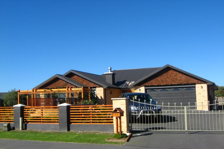 Photo of property in 18 Fenty Place, Mosgiel, 9024