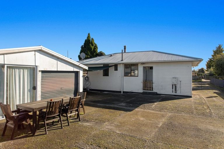 Photo of property in 28 Rimu Street, Edgecumbe, 3120