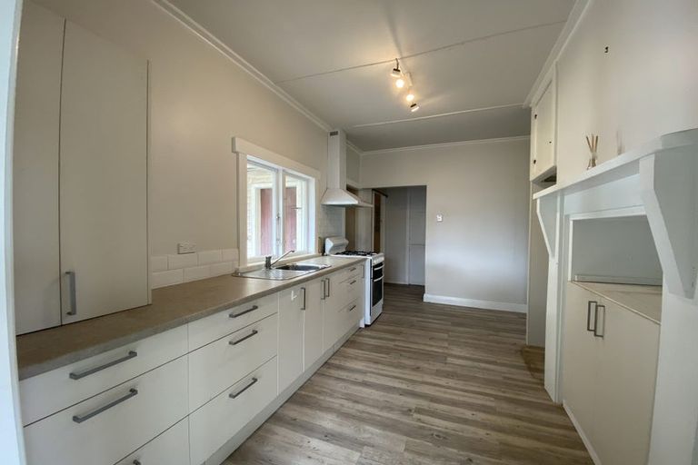 Photo of property in 6 Strange Street, Waitara, 4320