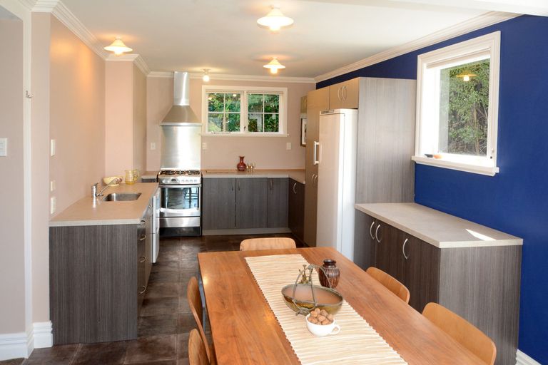 Photo of property in 14 Wanaka Street, Ravensbourne, Dunedin, 9022