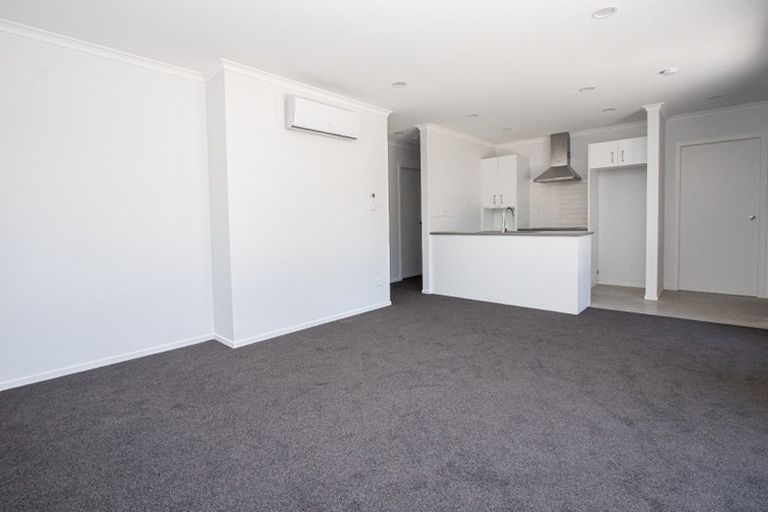 Photo of property in 2/23 Maccallum Court, Rototuna, Hamilton, 3210