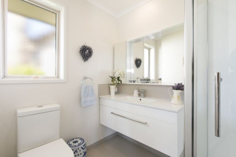 Photo of property in 18 Noble Johnston Drive, Katikati, 3129