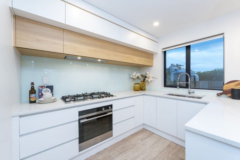 Photo of property in 29d Mackenzie Street, Te Atatu South, Auckland, 0610