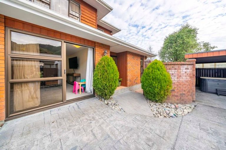 Photo of property in 5 California Drive, Totara Park, Upper Hutt, 5018