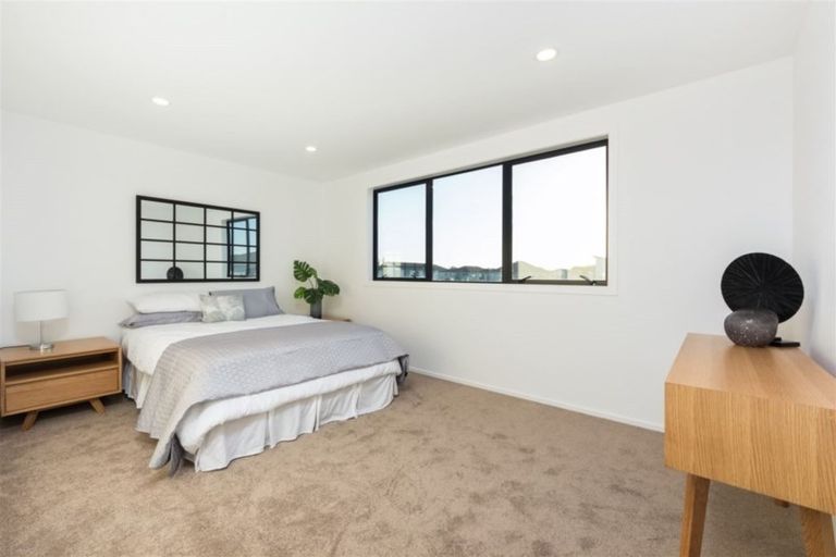 Photo of property in 28 Myland Drive, Hobsonville, Auckland, 0616