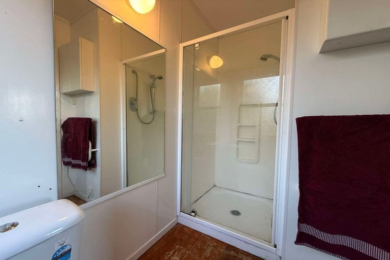 Photo of property in 17 Rakeiora Grove, Korokoro, Lower Hutt, 5012