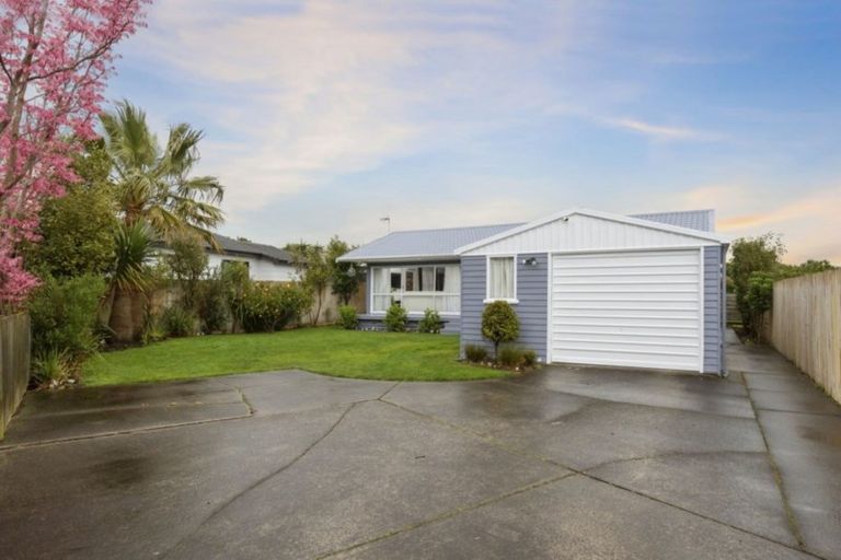 Photo of property in 41b Lyn Grove, Papamoa Beach, Papamoa, 3118