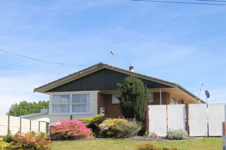 Photo of property in 23 Alison Street, Mangakakahi, Rotorua, 3015