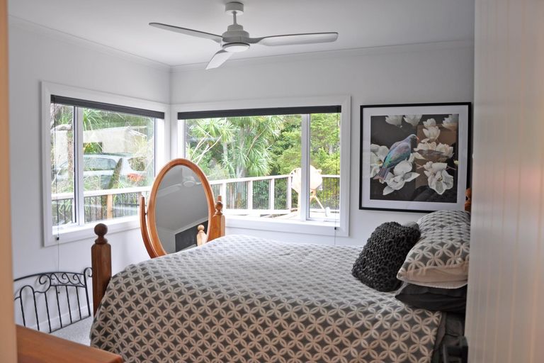 Photo of property in 55 Hauraki Road, Leigh, Warkworth, 0985