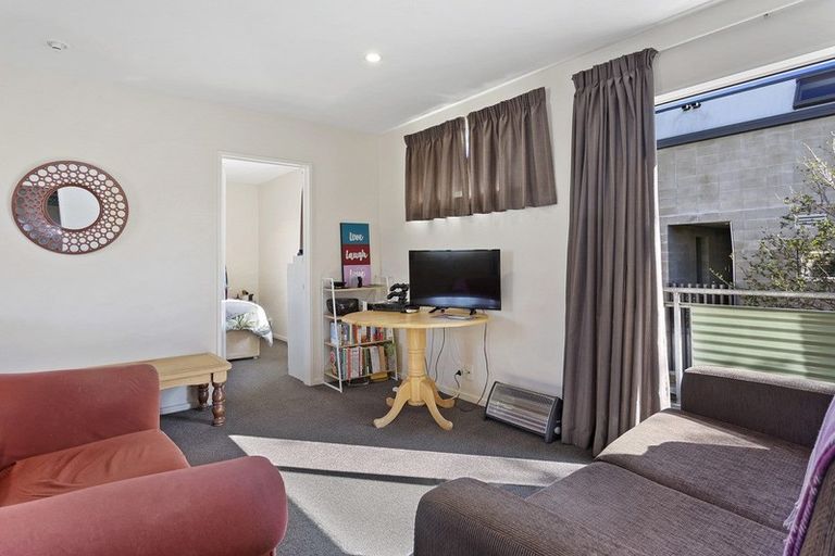 Photo of property in 2/235 Salisbury Street, Christchurch Central, Christchurch, 8013