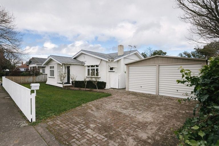 Photo of property in 20 South Street, West End, Palmerston North, 4410