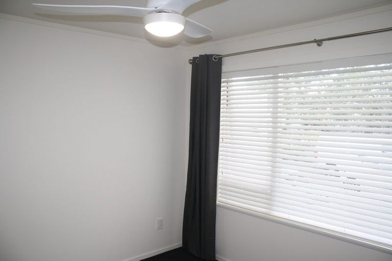 Photo of property in 2/119 Nile Road, Milford, Auckland, 0620