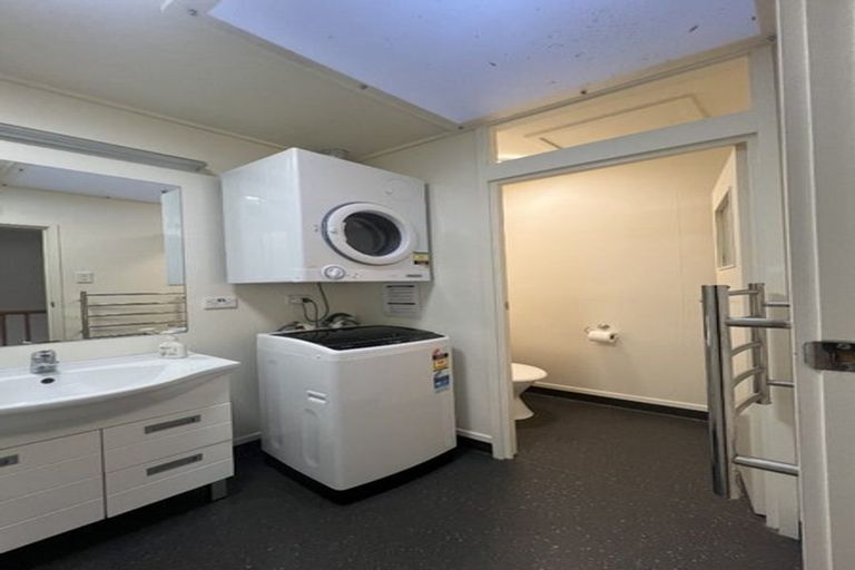 Photo of property in 31b Signal Hill Road, Opoho, Dunedin, 9010