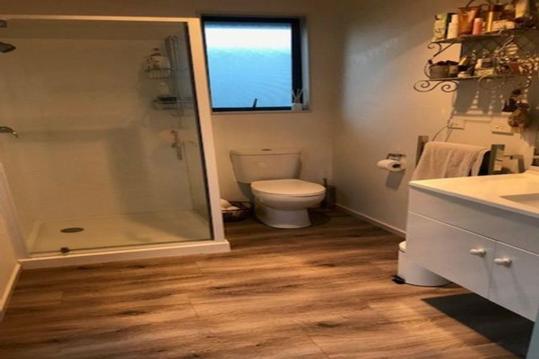 Photo of property in 4a Ronald Avenue, Glenbrook, Waiuku, 2681